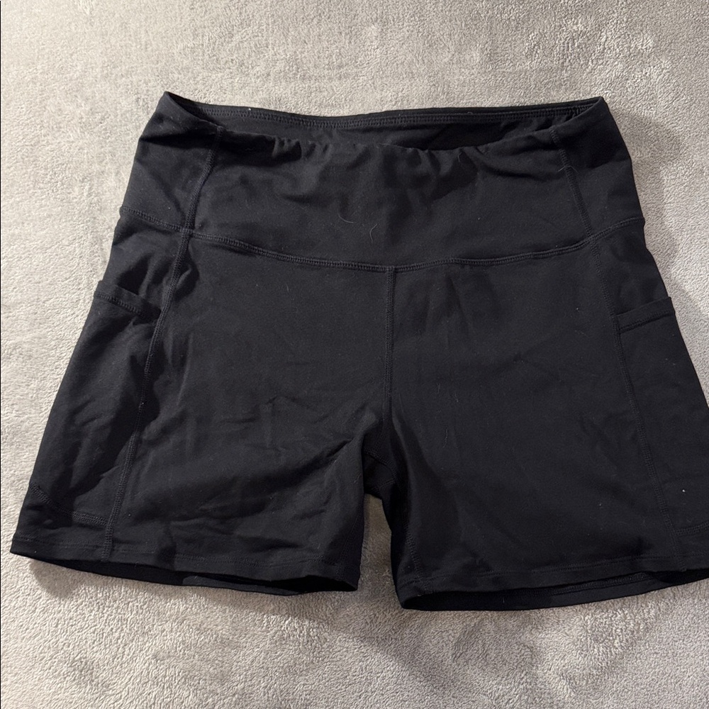 Women’s Black High-Waist Active Shorts